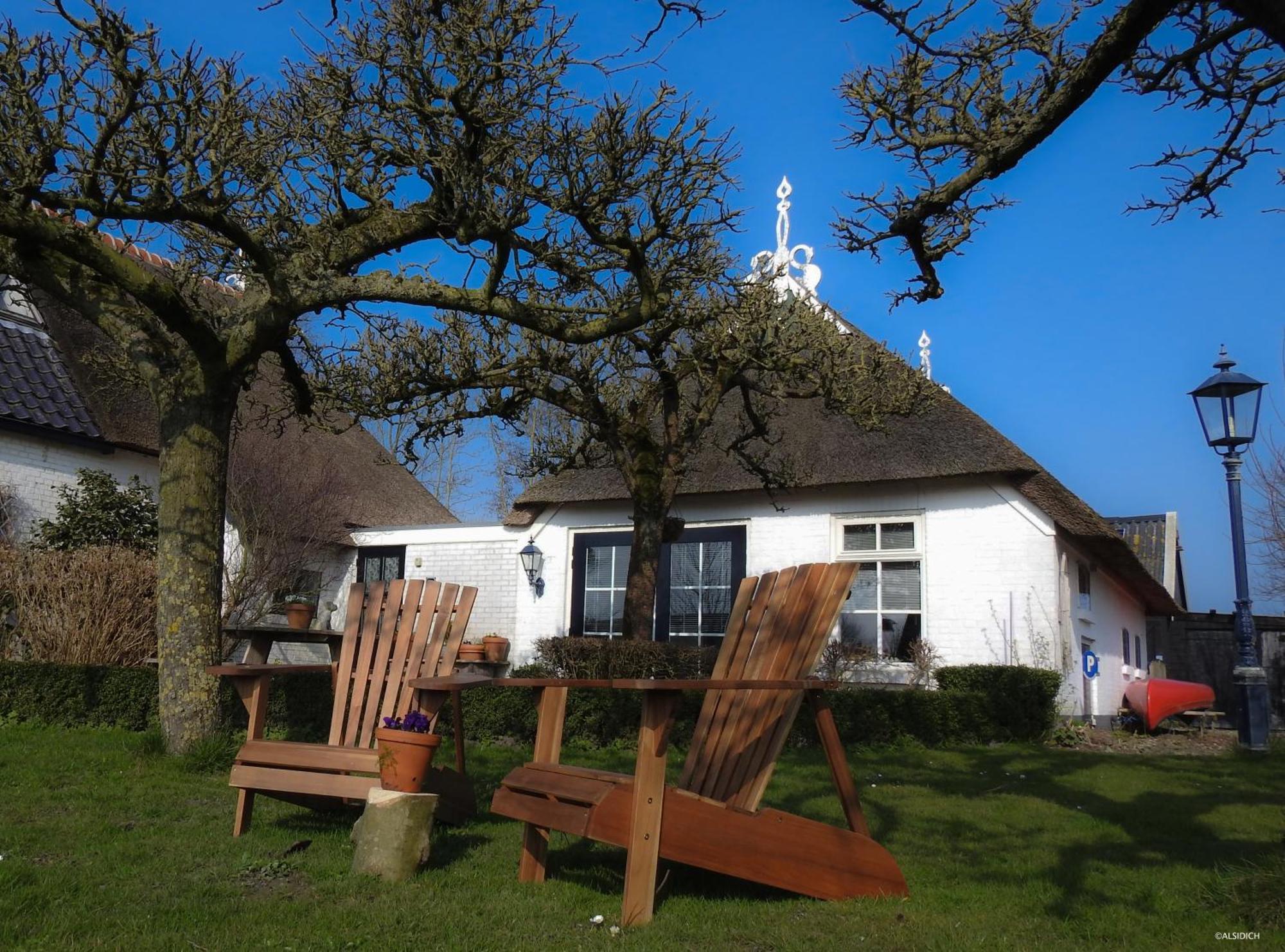 The Wee White Hoose Bed & Breakfast Oosternijkerk Exterior foto