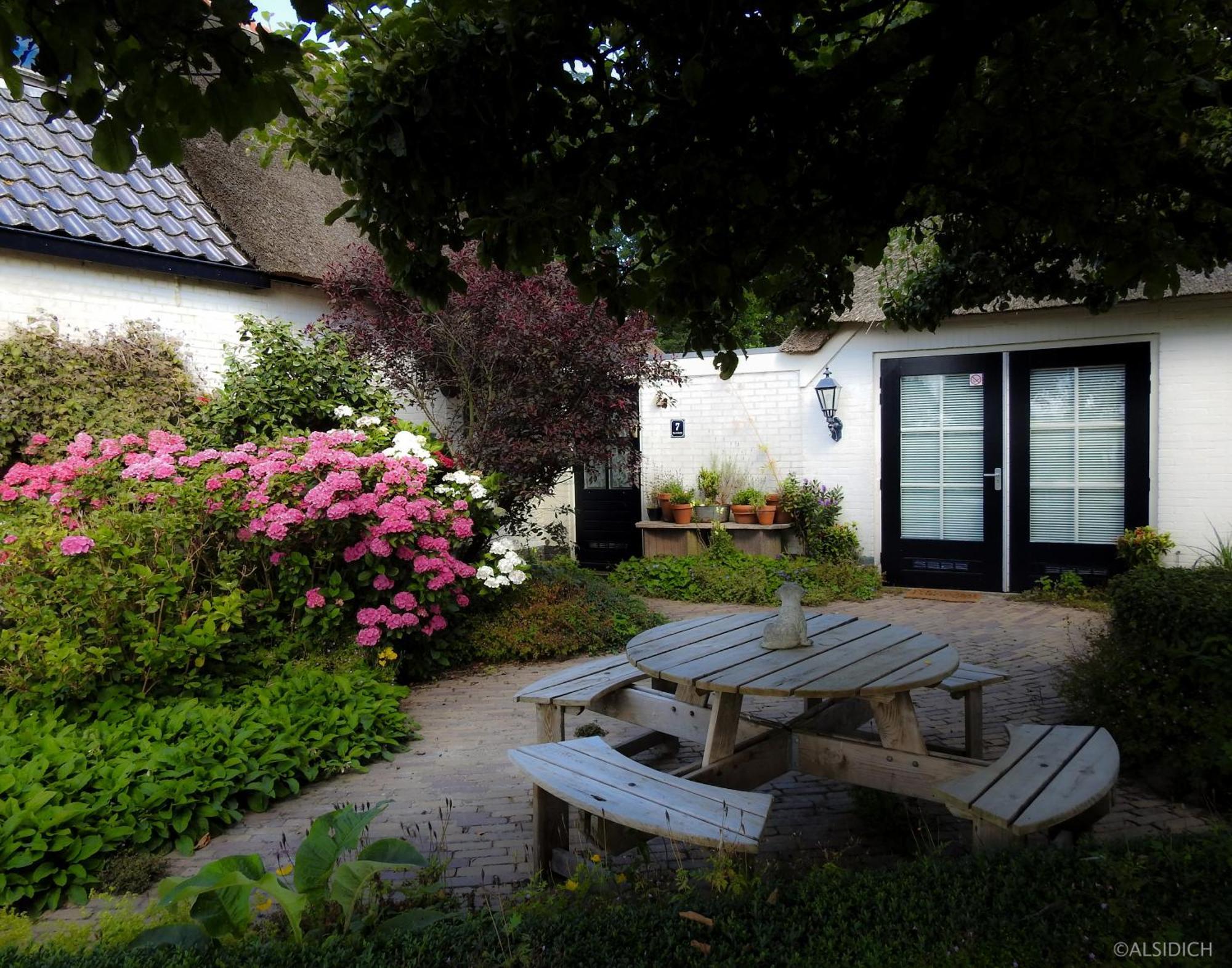 The Wee White Hoose Bed & Breakfast Oosternijkerk Exterior foto